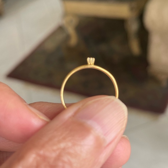 CATBIRD 18k Solitaire Diamond Ring - Picture 8 of 12